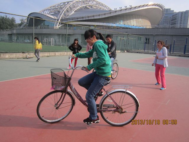 老哥俱乐部-老哥必备的交流社区