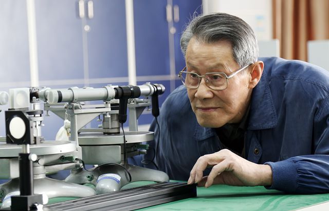 老哥俱乐部-老哥必备的交流社区