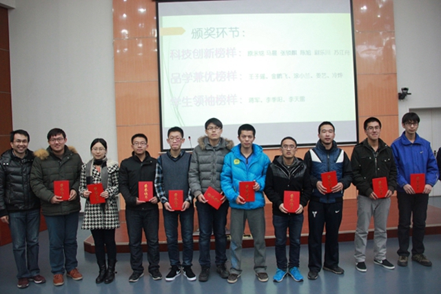 老哥俱乐部-老哥必备的交流社区