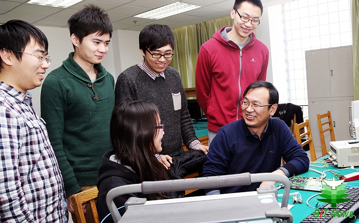 老哥俱乐部-老哥必备的交流社区