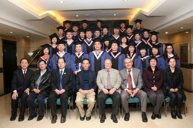 老哥俱乐部-老哥必备的交流社区