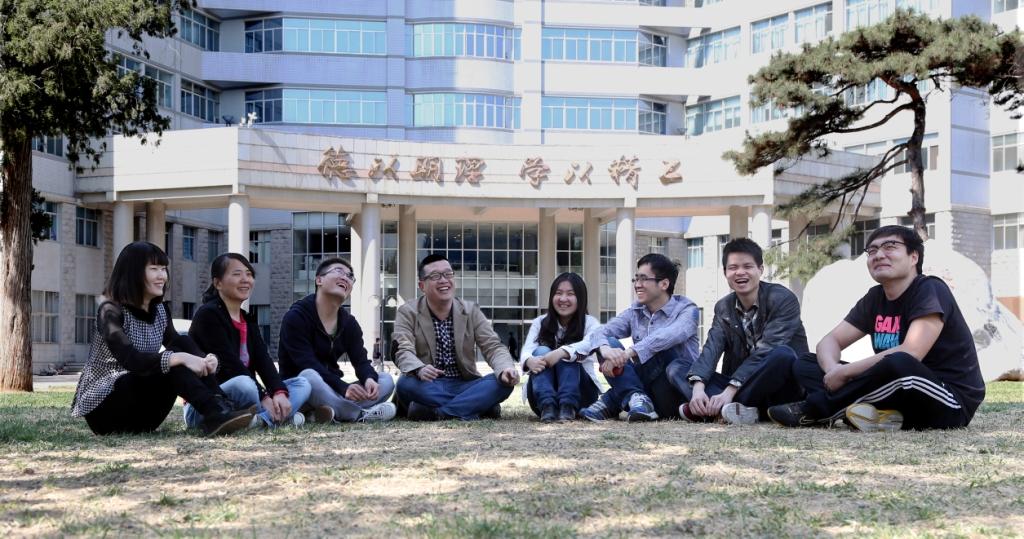 老哥俱乐部-老哥必备的交流社区