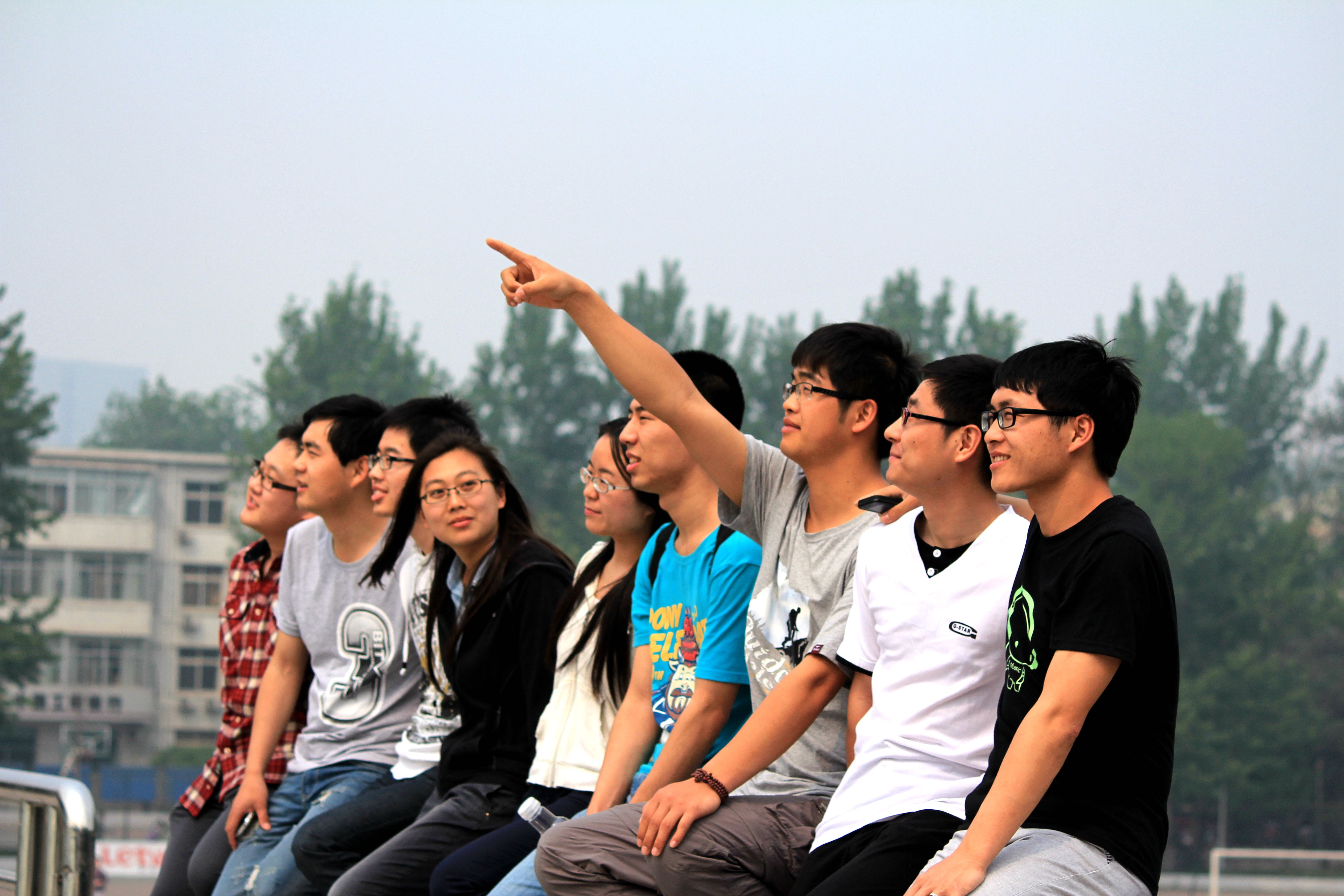 老哥俱乐部-老哥必备的交流社区