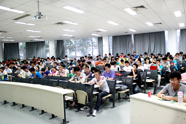 老哥俱乐部-老哥必备的交流社区