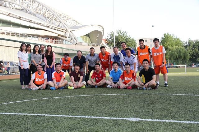 老哥俱乐部-老哥必备的交流社区