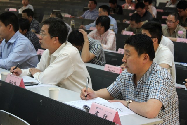 老哥俱乐部-老哥必备的交流社区