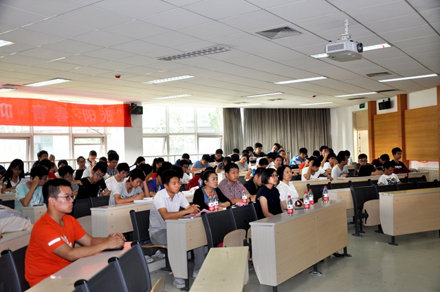 老哥俱乐部-老哥必备的交流社区