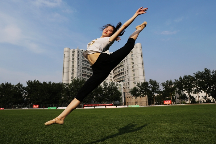 老哥俱乐部-老哥必备的交流社区