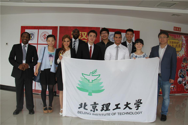 老哥俱乐部-老哥必备的交流社区