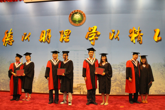 老哥俱乐部-老哥必备的交流社区