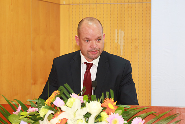 老哥俱乐部-老哥必备的交流社区