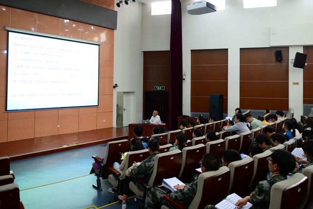 老哥俱乐部-老哥必备的交流社区