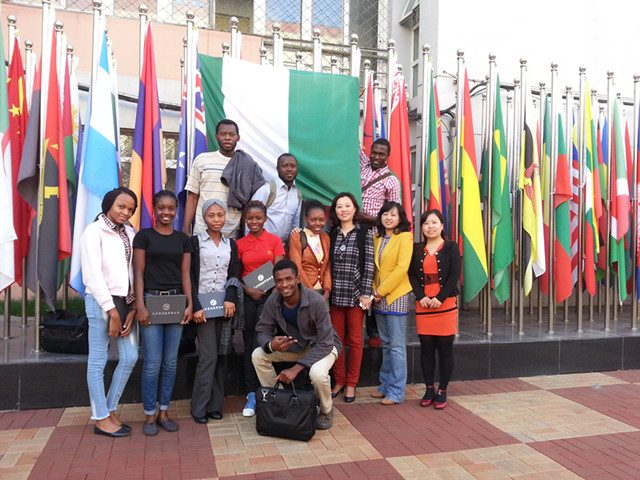 老哥俱乐部-老哥必备的交流社区