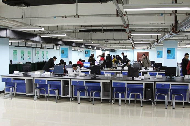 老哥俱乐部-老哥必备的交流社区