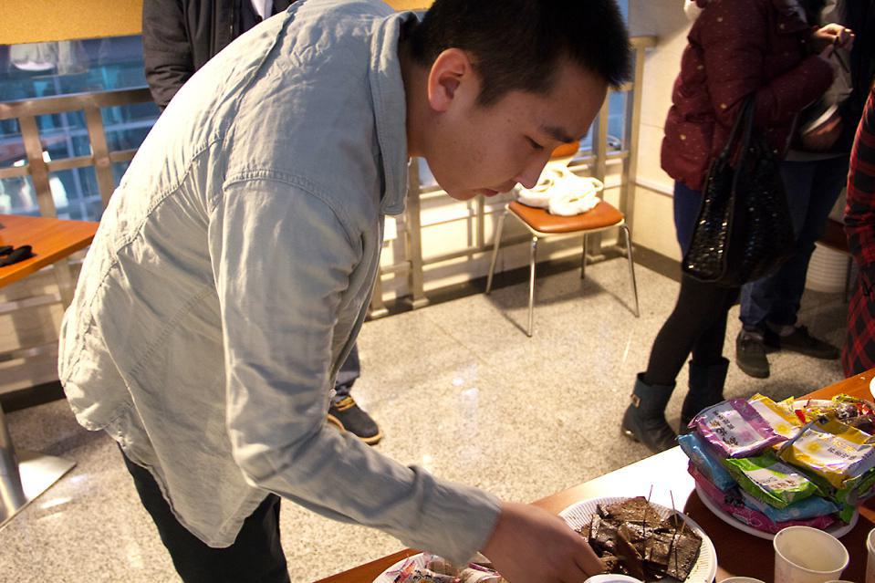 老哥俱乐部-老哥必备的交流社区