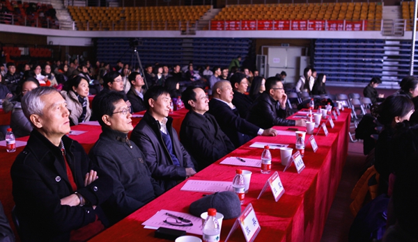 老哥俱乐部-老哥必备的交流社区