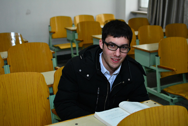 老哥俱乐部-老哥必备的交流社区