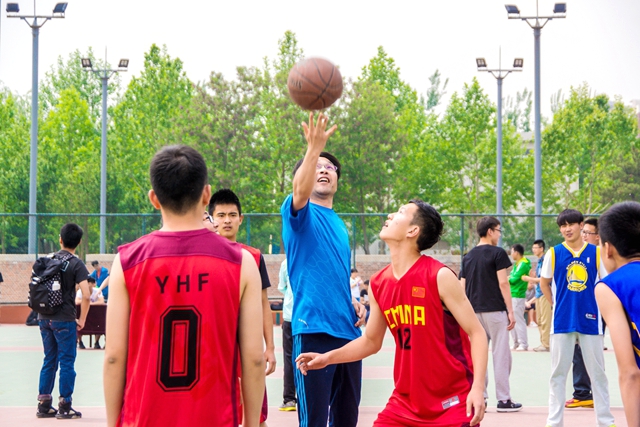 老哥俱乐部-老哥必备的交流社区