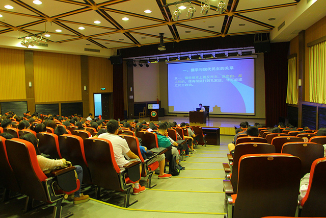 老哥俱乐部-老哥必备的交流社区