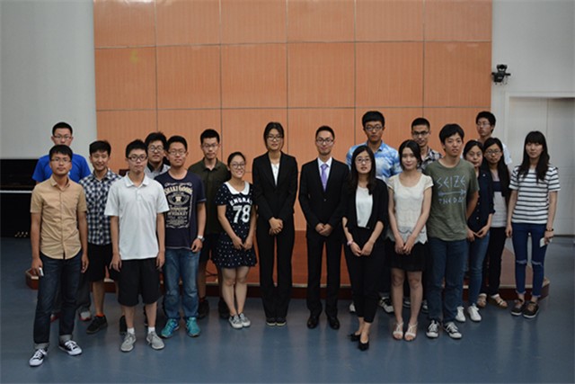 老哥俱乐部-老哥必备的交流社区