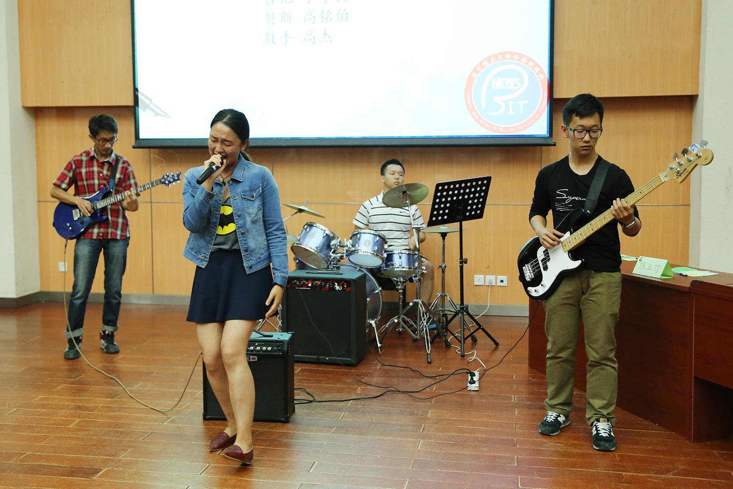 老哥俱乐部-老哥必备的交流社区