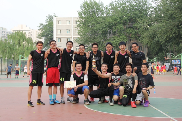 老哥俱乐部-老哥必备的交流社区