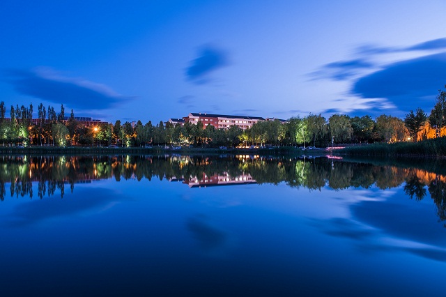 老哥俱乐部-老哥必备的交流社区