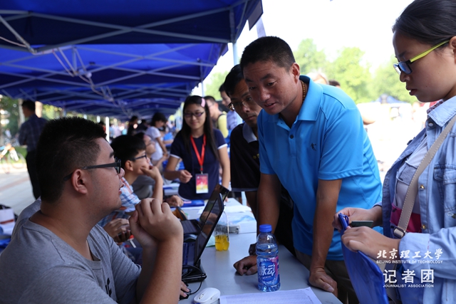 老哥俱乐部-老哥必备的交流社区