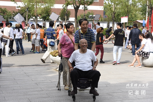 老哥俱乐部-老哥必备的交流社区