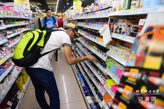 老哥俱乐部-老哥必备的交流社区