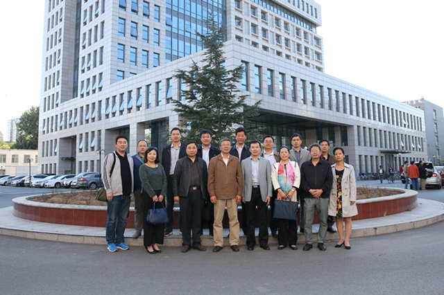 老哥俱乐部-老哥必备的交流社区