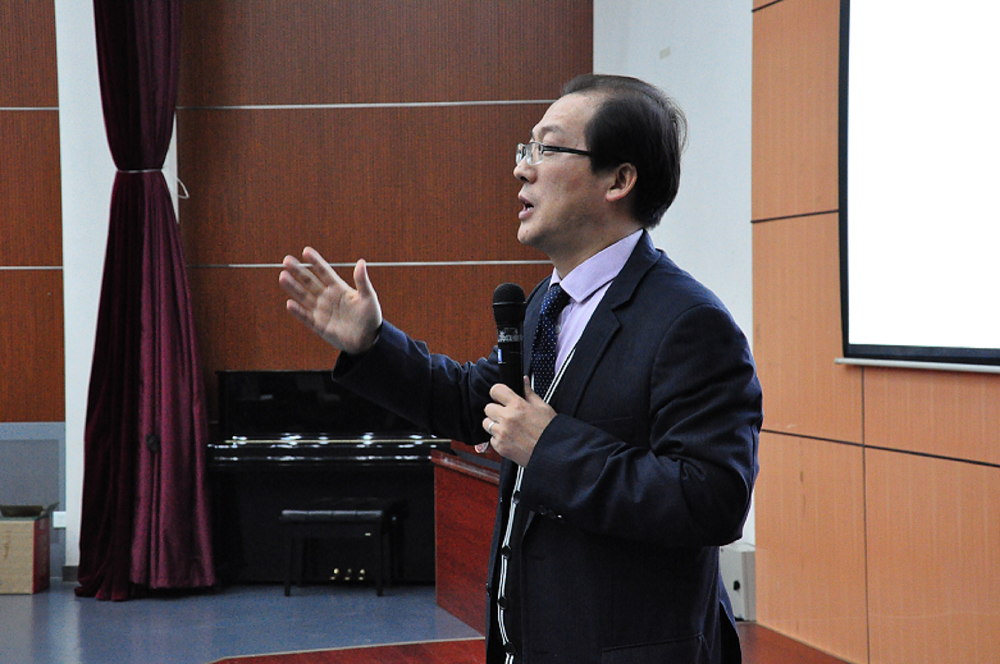 老哥俱乐部-老哥必备的交流社区