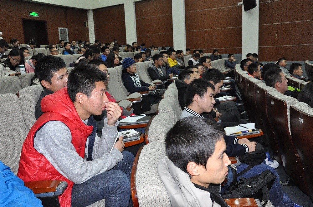 老哥俱乐部-老哥必备的交流社区