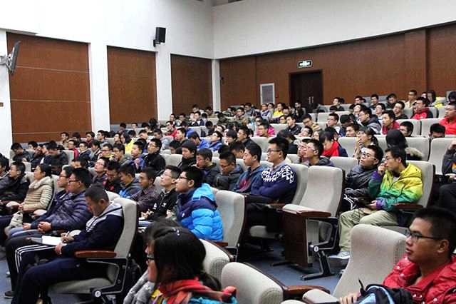 老哥俱乐部-老哥必备的交流社区