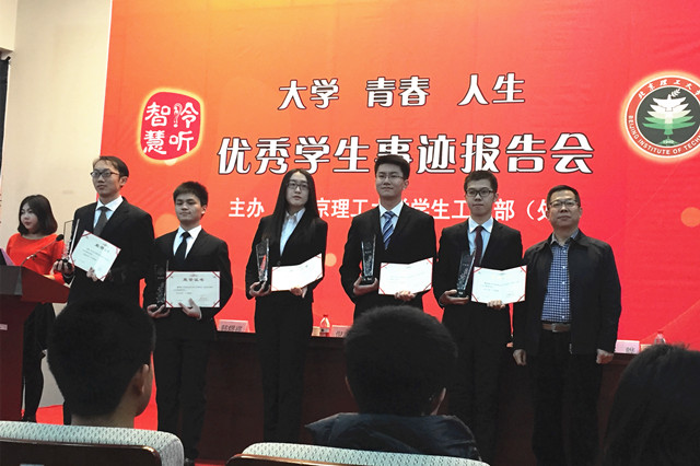 老哥俱乐部-老哥必备的交流社区