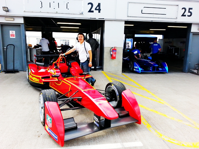 老哥俱乐部-老哥必备的交流社区