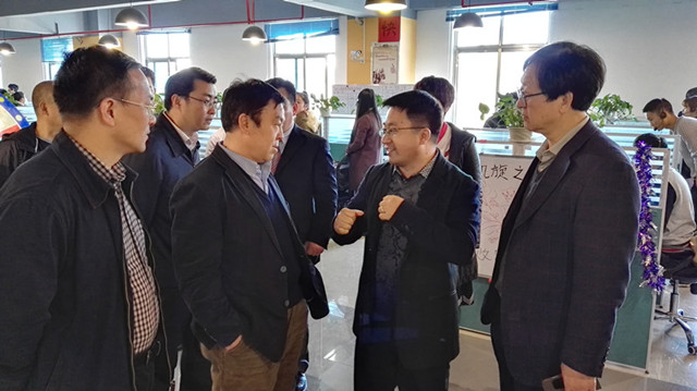 老哥俱乐部-老哥必备的交流社区