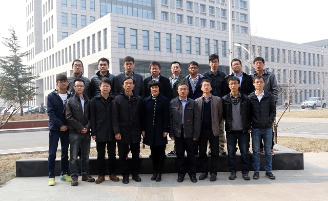 老哥俱乐部-老哥必备的交流社区