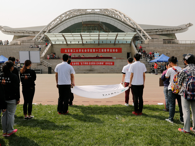 老哥俱乐部-老哥必备的交流社区