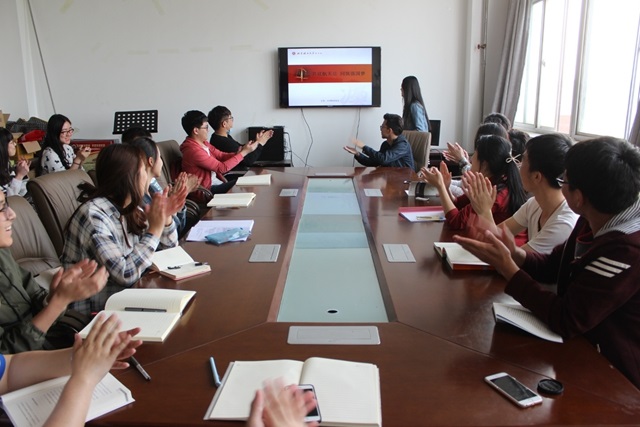 老哥俱乐部-老哥必备的交流社区