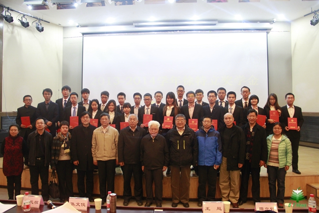 老哥俱乐部-老哥必备的交流社区