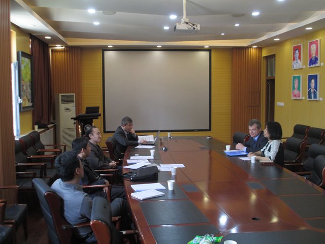 老哥俱乐部-老哥必备的交流社区