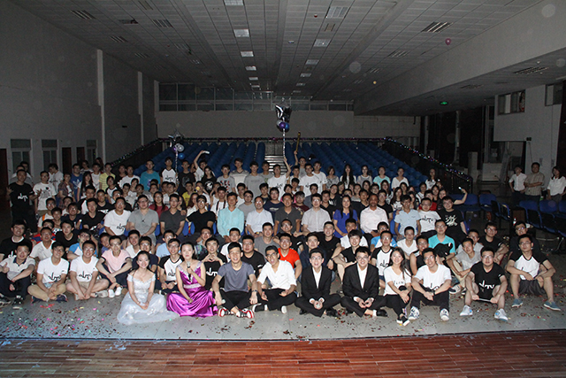 老哥俱乐部-老哥必备的交流社区