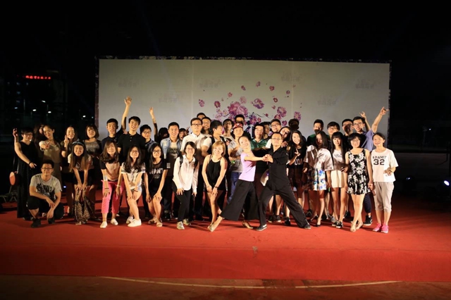 老哥俱乐部-老哥必备的交流社区