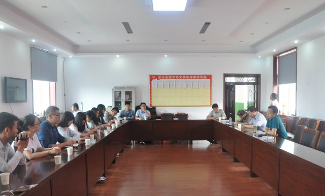 老哥俱乐部-老哥必备的交流社区