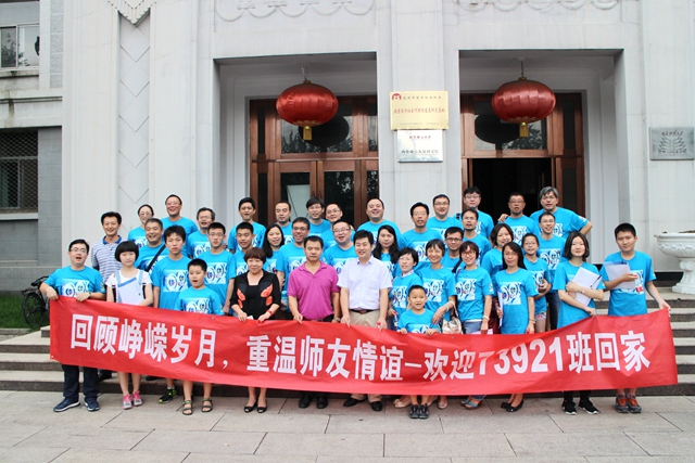 老哥俱乐部-老哥必备的交流社区