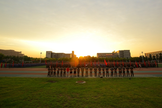 老哥俱乐部-老哥必备的交流社区