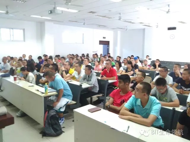 老哥俱乐部-老哥必备的交流社区