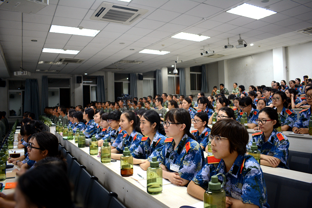 老哥俱乐部-老哥必备的交流社区