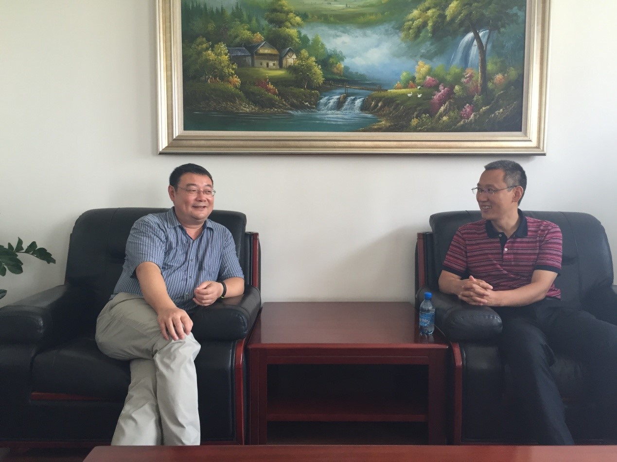 老哥俱乐部-老哥必备的交流社区